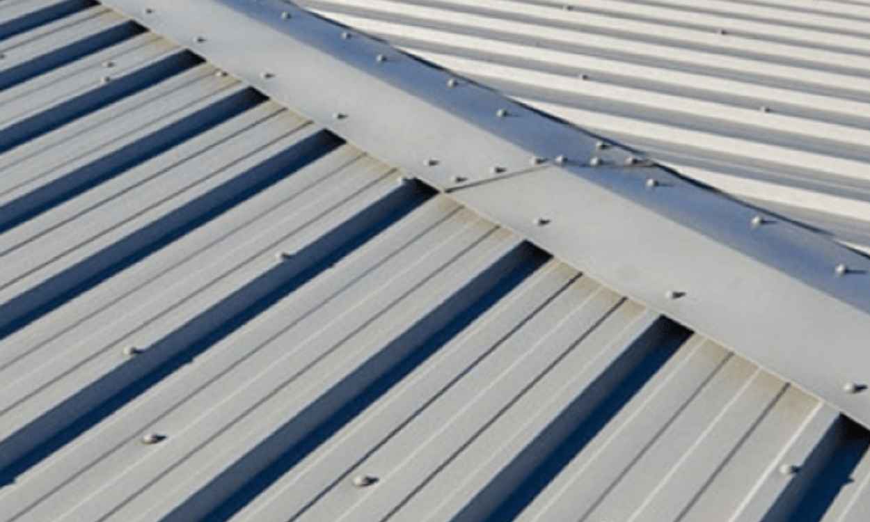 Standing Seam Metal Roof Cost 2023 - Steel & Stud