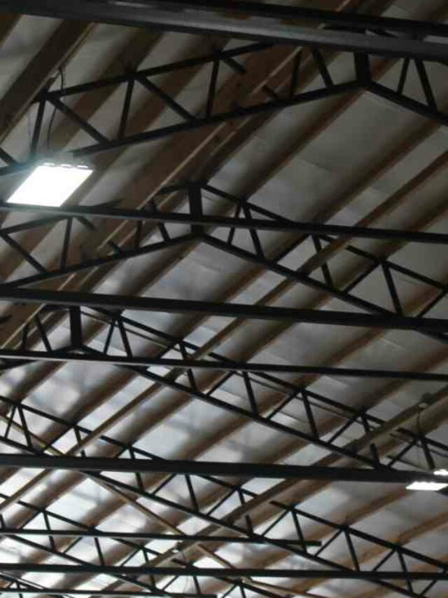 RAFTERS VS. TRUSSES – BEST ROOF FRAMING FOR YOUR METAL BUILDING